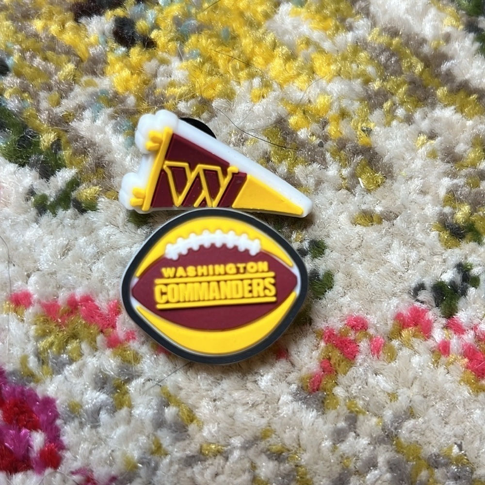 NFL Crocs Gibits - Picture 3 of 10